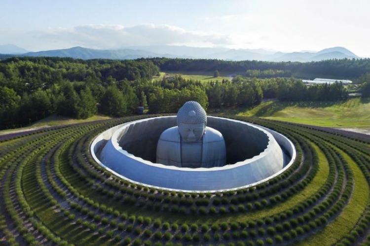 Tadao-Ando-Hill-of-Buddha