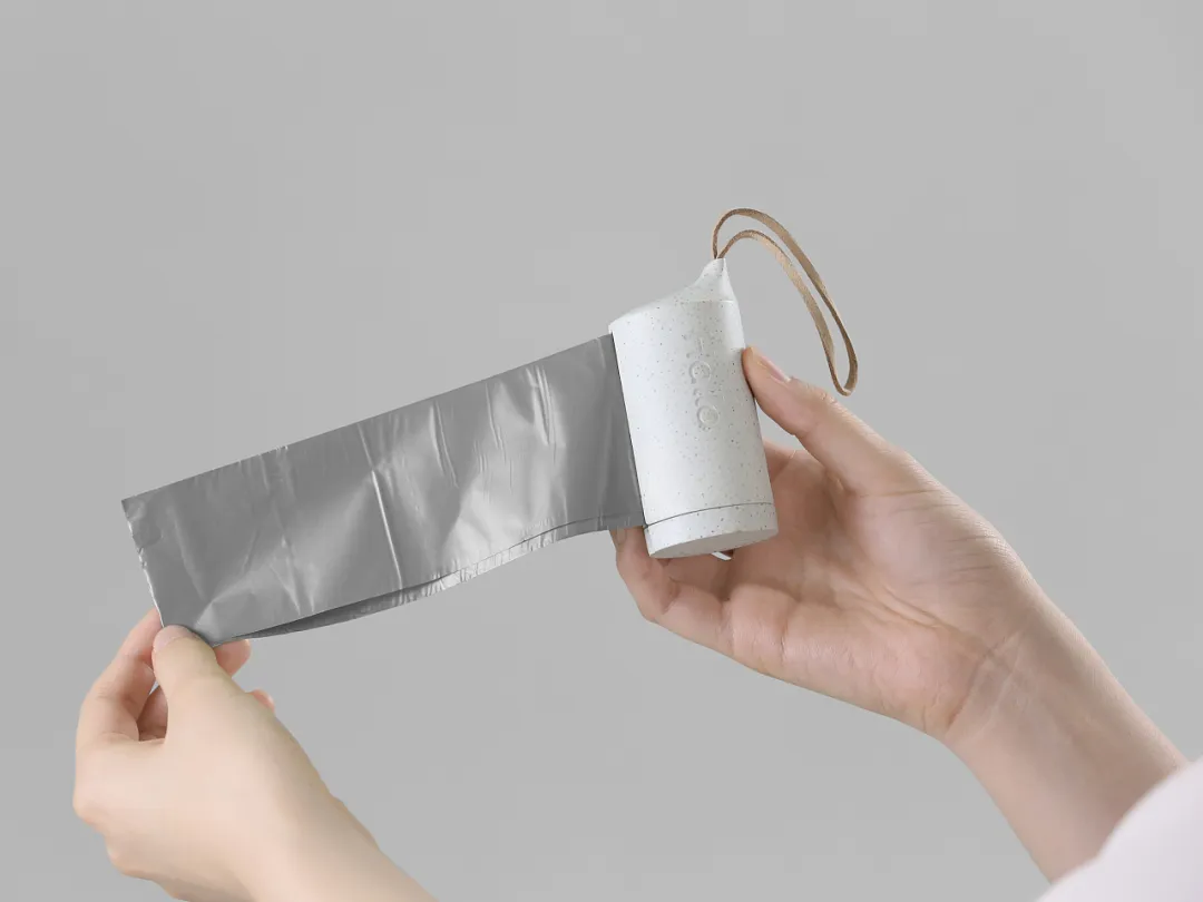 便携垃圾袋收纳器,户外装备,创意,Peak Pouch,